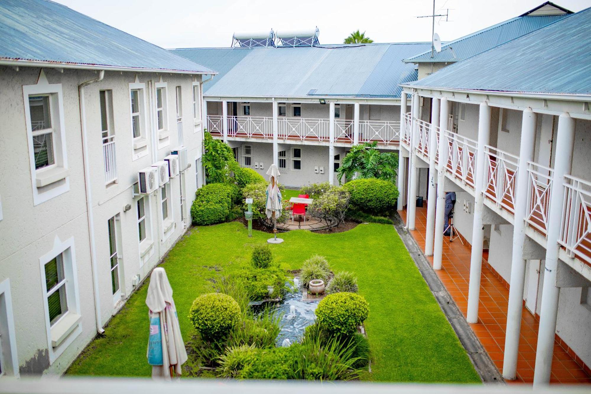 Vetho 2 Apartments Or Tambo Airport Kempton Park Exterior foto